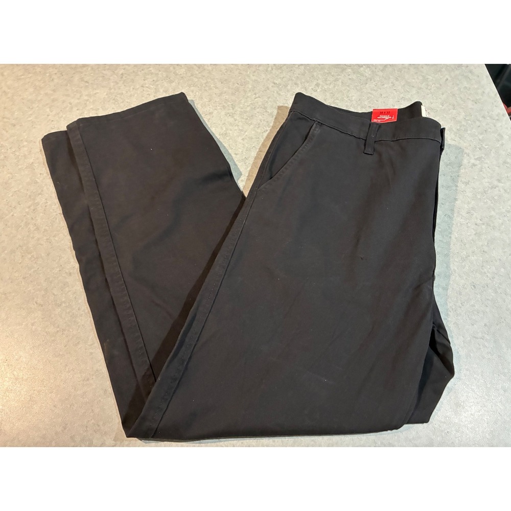 Levi Strauss Signature Essential Straight Chino 38x32 Black
